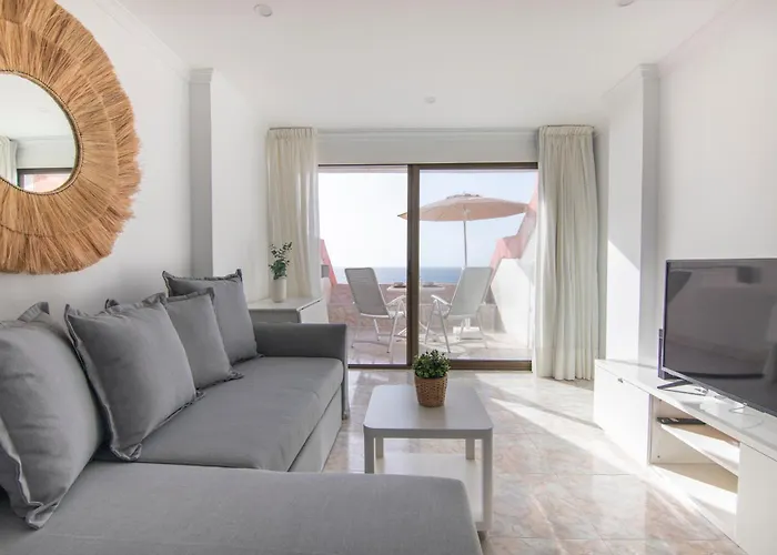 Frente A La Playa De Canteras C68 * Las Palmas de Gran Canaria